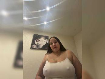 Alisaay webcam model stream image