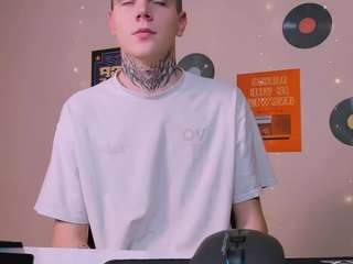 drew-soft webcam model stream image