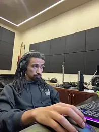 FavelaDaddyCum webcam model stream image