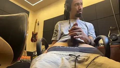 FavelaDaddyCum webcam model stream image