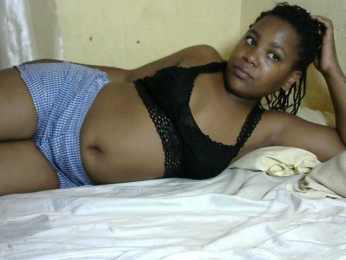 NuruSweet webcam model stream image