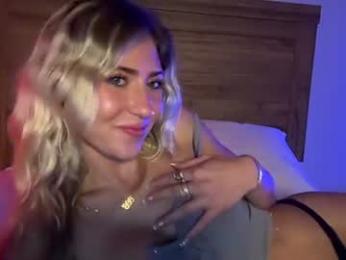lilyandersonnn webcam model stream image