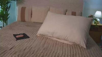 Urksenia webcam model stream image
