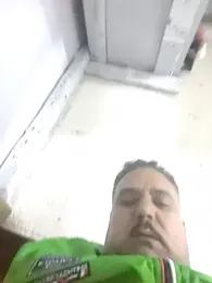 mM0140 webcam model stream image