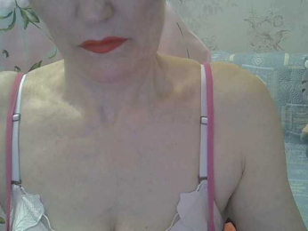 Red-Rose-777 webcam model stream image