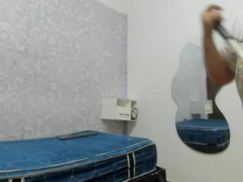 lucyandbella webcam model stream image