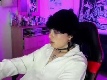 badfacex webcam model stream image