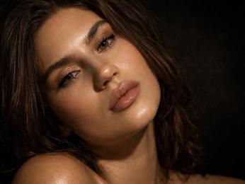 Reiri webcam livejasmin model stream image