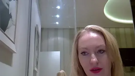 ZarinaSwift webcam model stream image