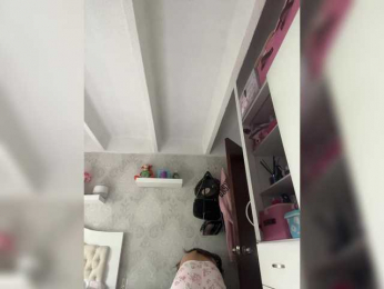 SallyeLeins webcam model stream image