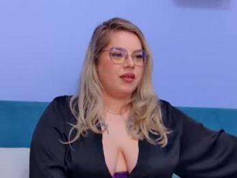 _mooncake webcam chaturbate model stream image