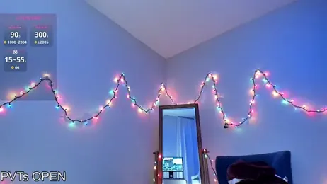 Peaches_N_Kreme webcam model stream image