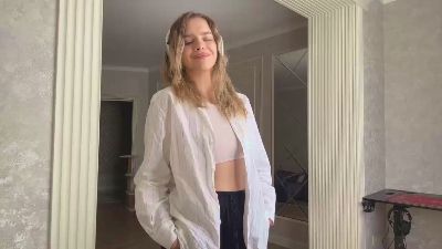 OuidaWilfong webcam model stream image