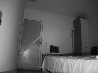 voyeurcam-charmhellen-kitchen webcam model stream image