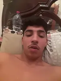 hotQinezozaa webcam model stream image