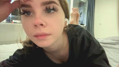 Lil_PUSS_XOO webcam model stream image