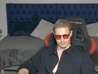 Connor Groff webcam model stream image