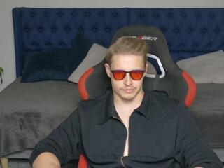 Connor Groff webcam model stream image