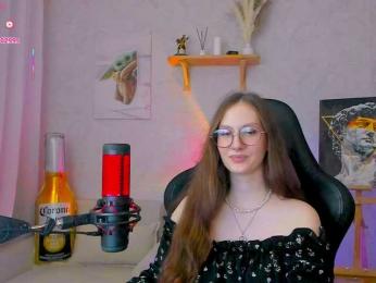 KiraRumGirl webcam model stream image