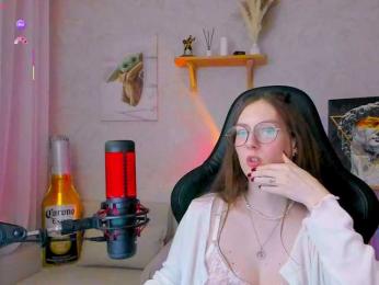 KiraRumGirl webcam model stream image