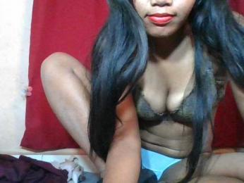Keziah34 webcam bongacams model stream image