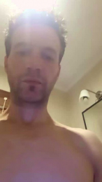 Disfrutandohot webcam model stream image