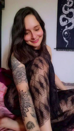 Roxannepiggy webcam model stream image