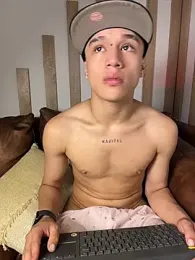 Dominik_Souza webcam model stream image