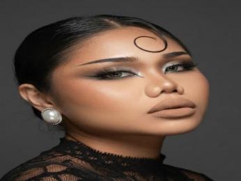 TiffanyMoore webcam model stream image