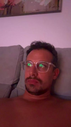 Nursealone webcam model stream image