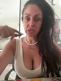 AmandaArt webcam model stream image