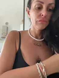 AmandaArt webcam model stream image