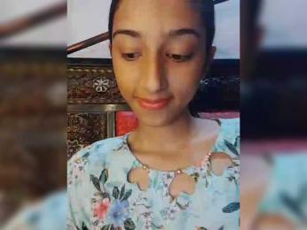 AlinaPopy webcam bongacams model stream image