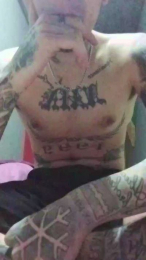 Tattooboy_19 webcam model stream image
