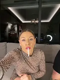 SexOnMyLvL webcam model stream image