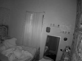 voyeurcam-hornyhostel-03 webcam model stream image