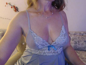goodSnowQueen webcam model stream image