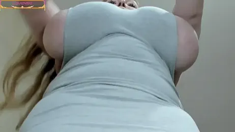 Free-OF-farraday webcam stripchat model stream image