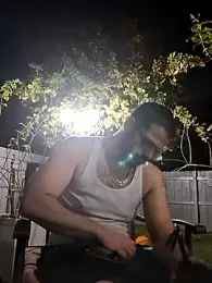 Zander823 webcam model stream image