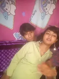 Freakingromance webcam model stream image