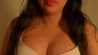 petitgirl_ webcam model stream image