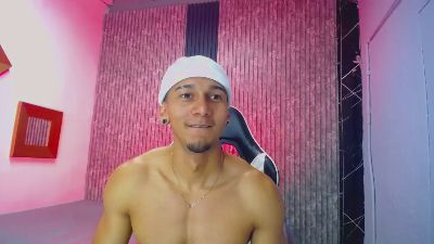 Matheo_Fit webcam model stream image