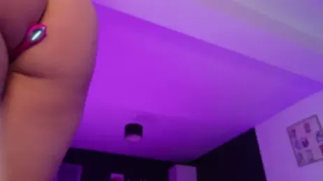 Lorennameliyy webcam model stream image