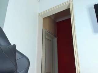 taenilara webcam model stream image