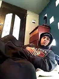 AlexAlejandro13 webcam model stream image