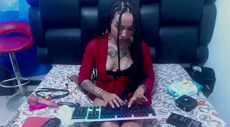 XxxReinaSexyBodyxxX777 webcam model stream image