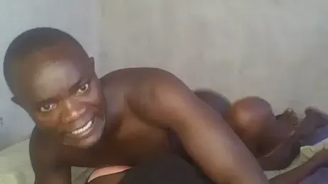 UsTwo_ webcam model stream image