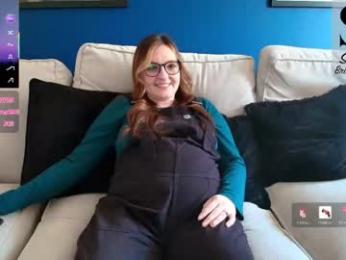 short_sweetpea webcam chaturbate model stream image