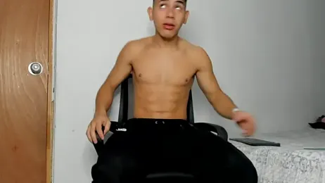 andrew_rose_ webcam model stream image