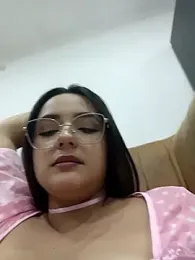 kae_styles webcam model stream image